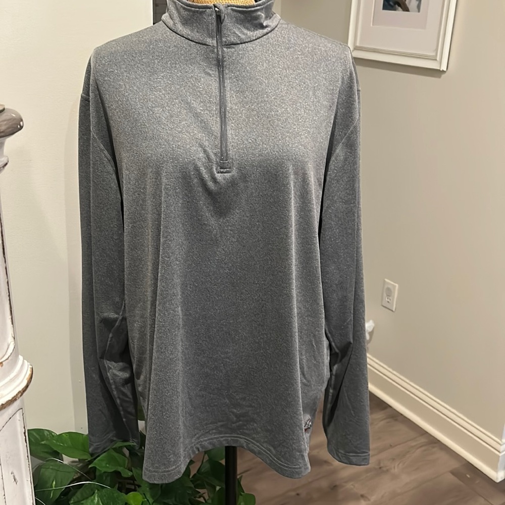 Hot Chilly’s XL gray pullover 1/4 zip